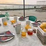 Charming In Alfama With River View! ליסבון