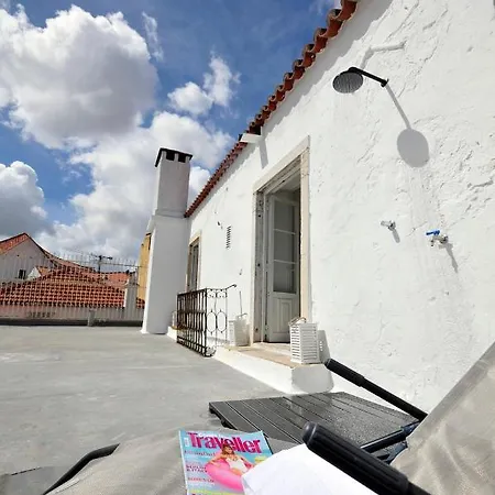 Charming In Alfama With River View! * Lizbona