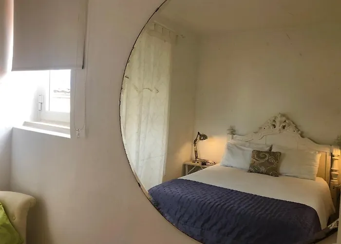 Charming In Alfama With River View! Apartment *